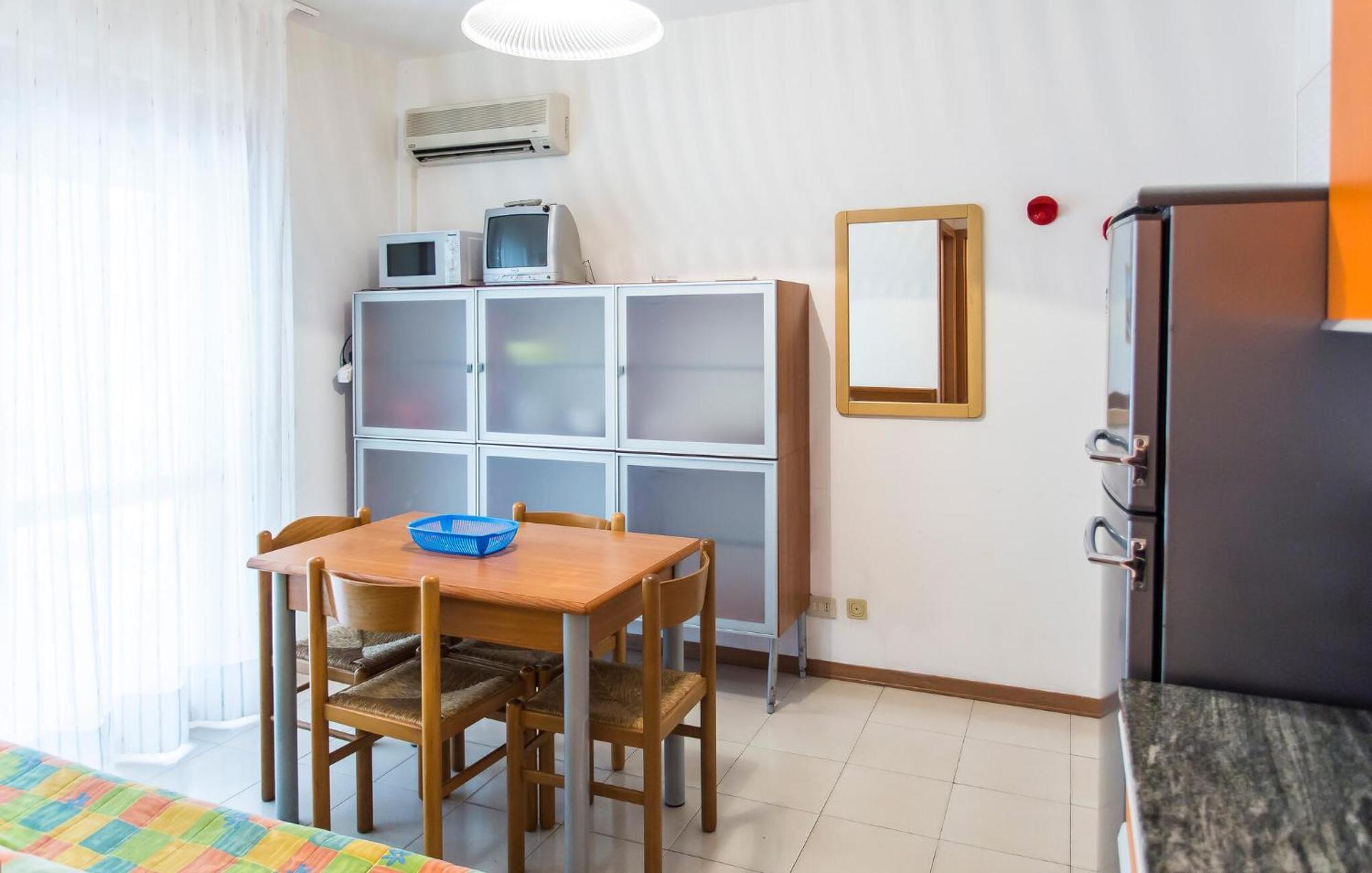 1 Bedroom Nice Apartment In Bibione Exterior photo